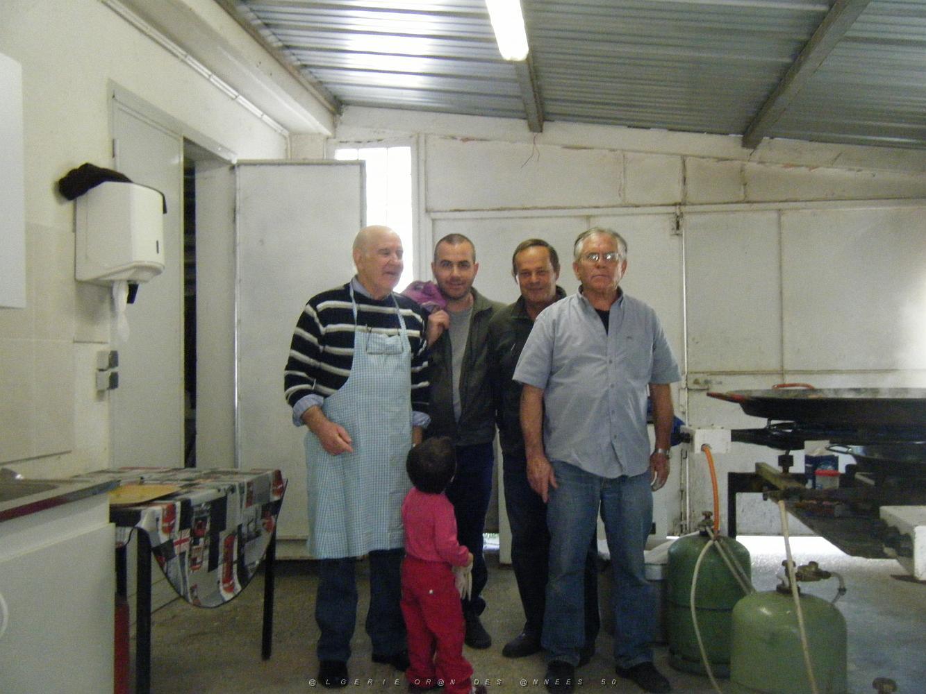 NIMES 2011 17 AVRIL LA FEDERATION DES RAPATRIES DE ST PRIEST A SANTA CRUZ    (37).jpg